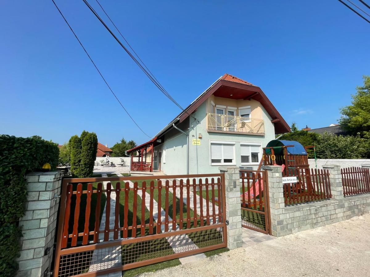 Siofok Apartman Apartament *